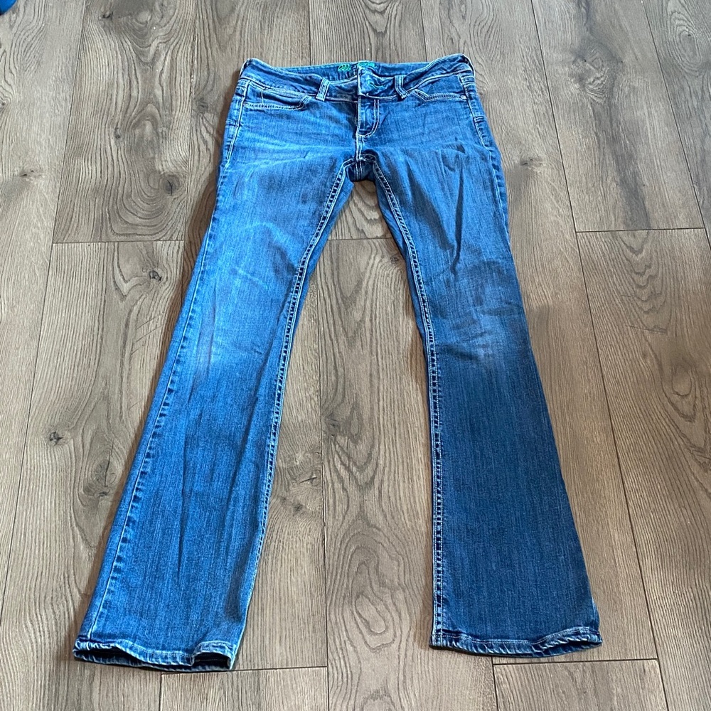 Wrangler Women's Boot Cut Jeans in Blue